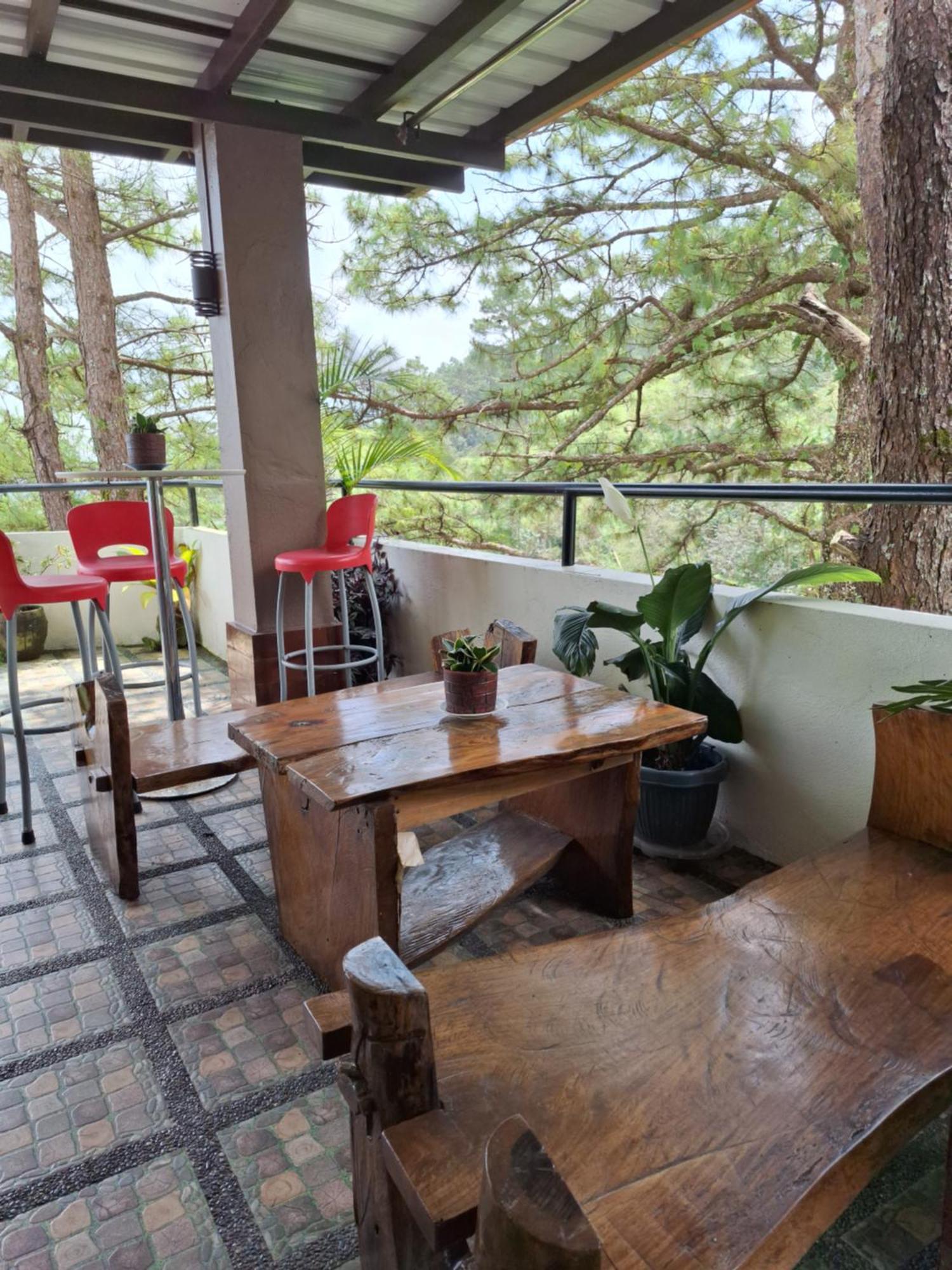 דירות באגויו Haven Haus With Mountain View מראה חיצוני תמונה